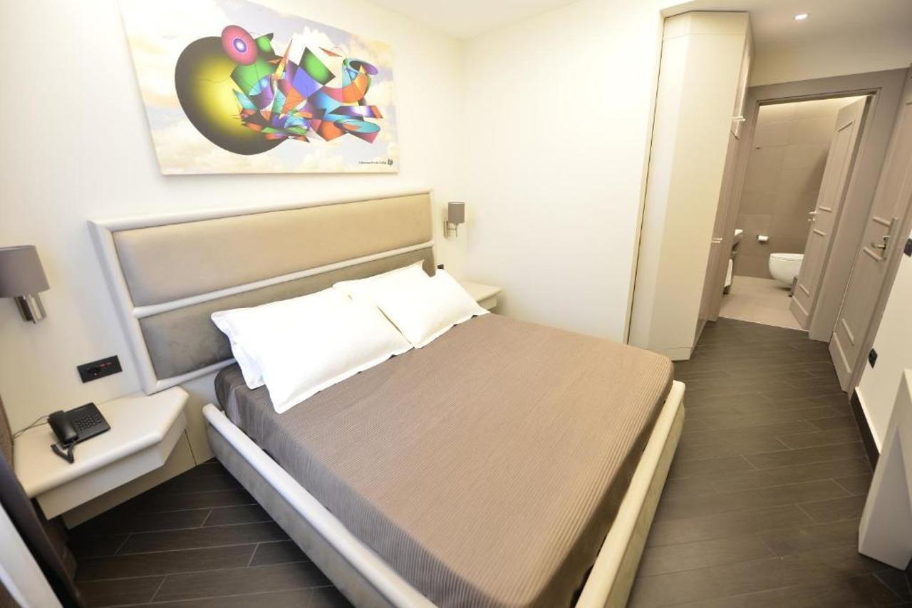 Petit Hotel Elita Shkoder Exterior photo
