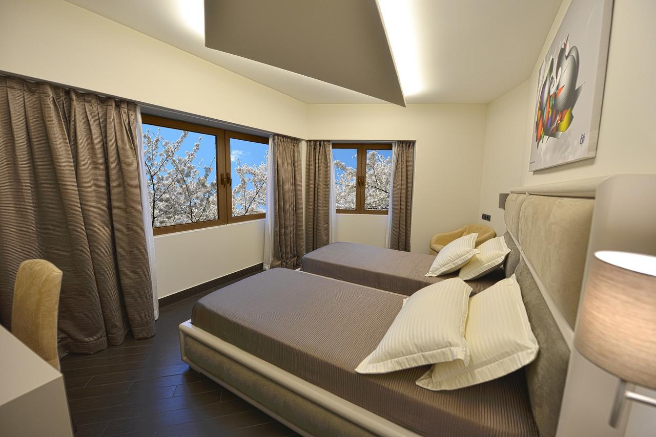 Petit Hotel Elita Shkoder Exterior photo